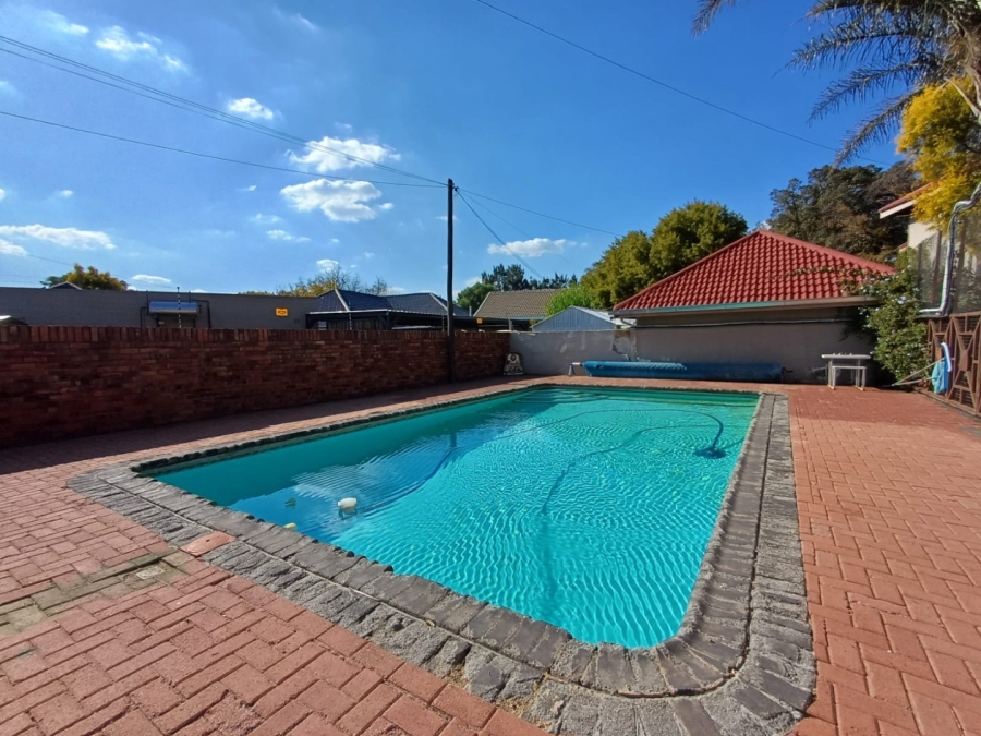 4 Bedroom Property for Sale in Stilfontein Ext 4 North West